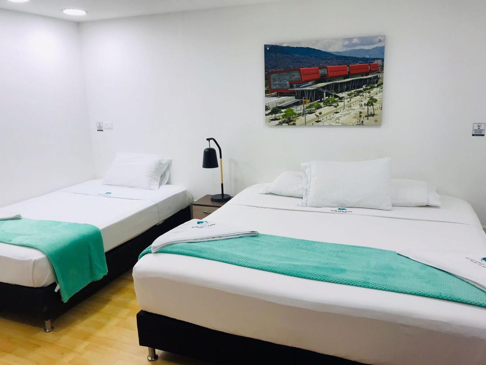 Poblado Park Guest House Медельїн Екстер'єр фото