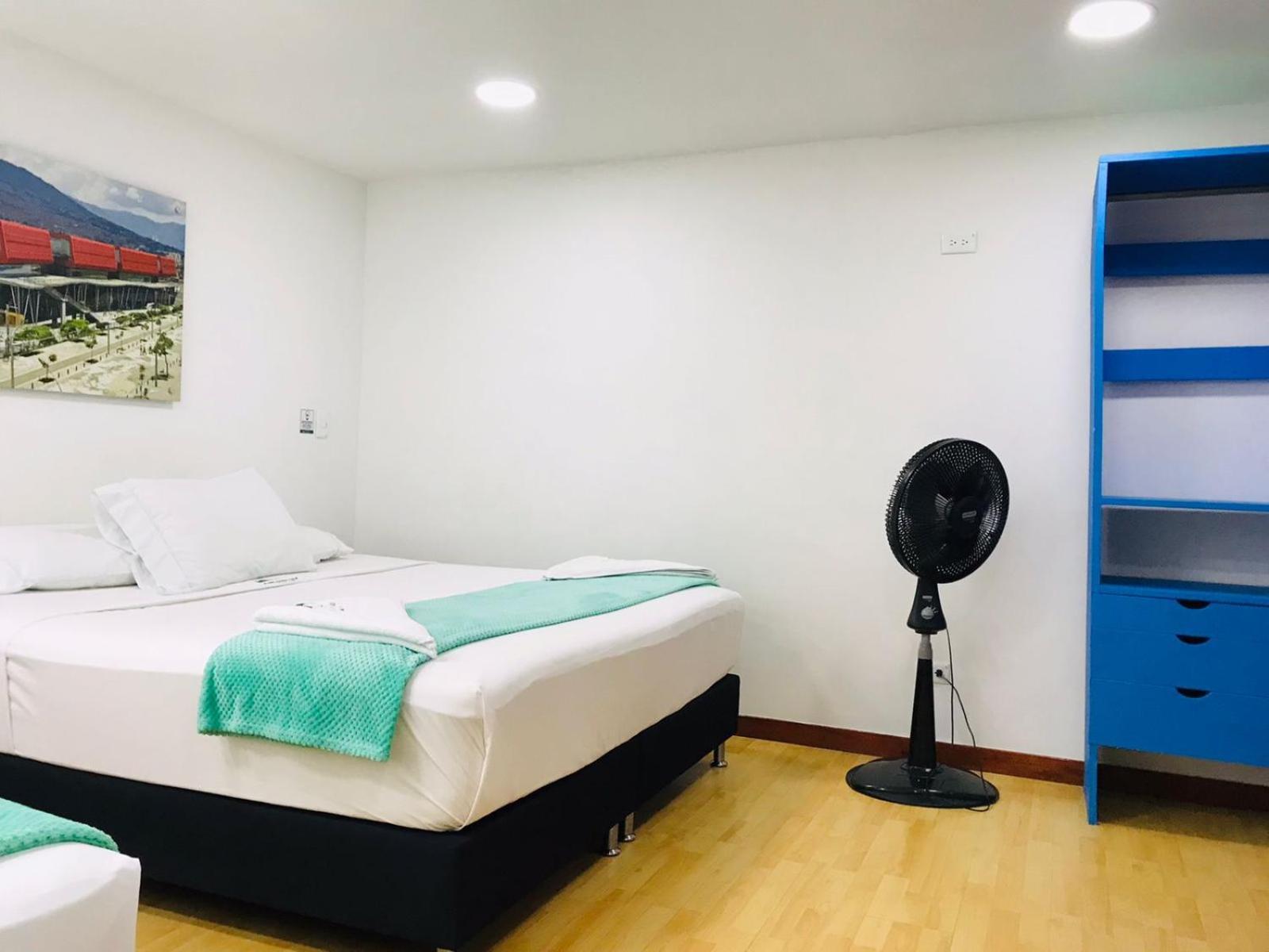 Poblado Park Guest House Медельїн Екстер'єр фото