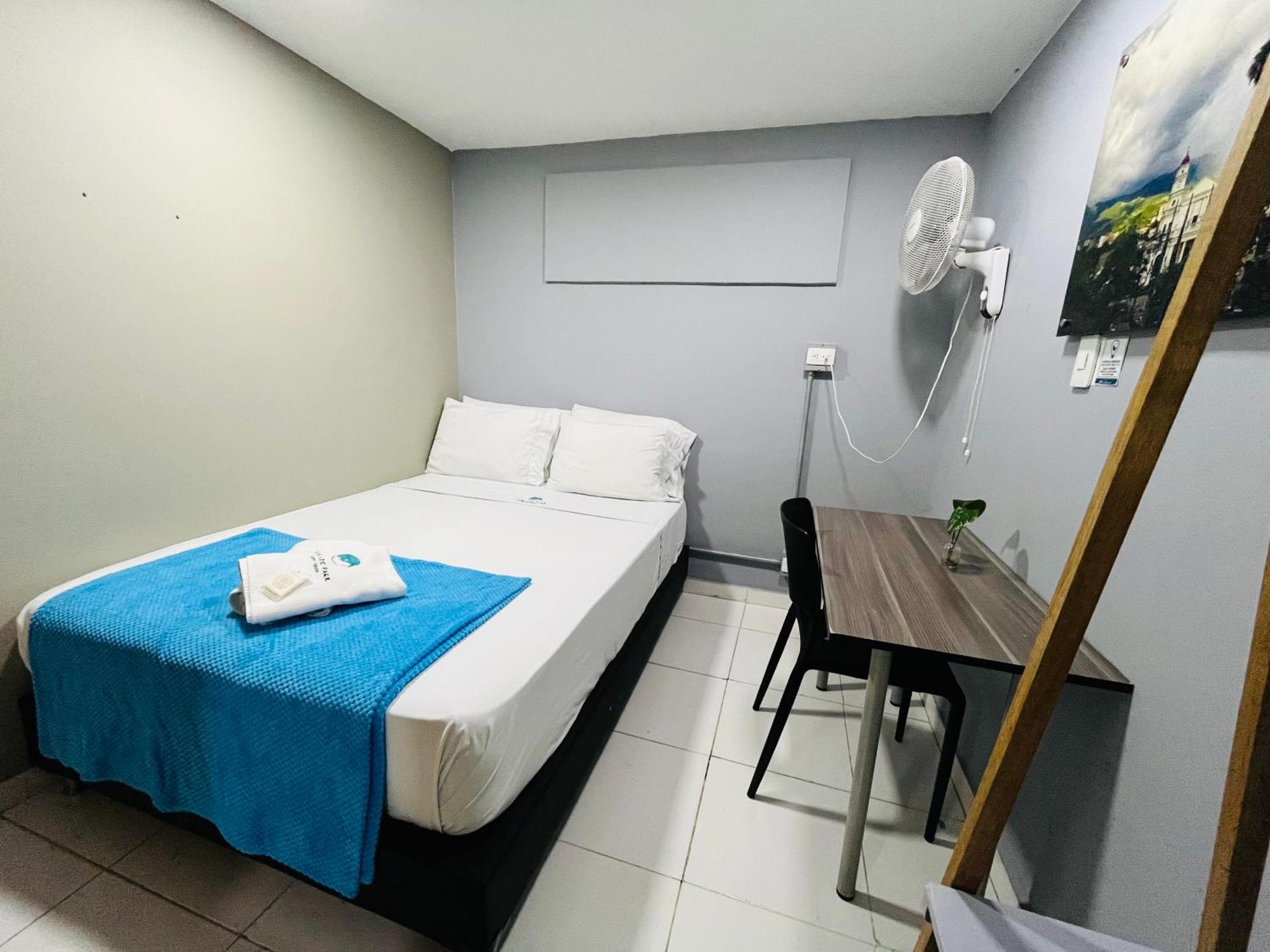 Poblado Park Guest House Медельїн Екстер'єр фото